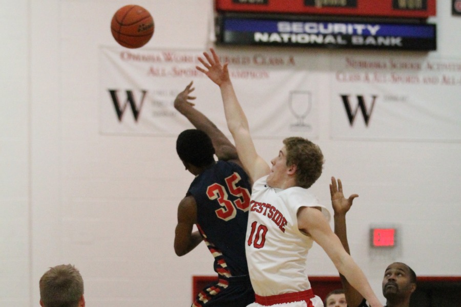 LIVEWIRED: Boys Basketball District Finals - WHS vs. Papio-LV