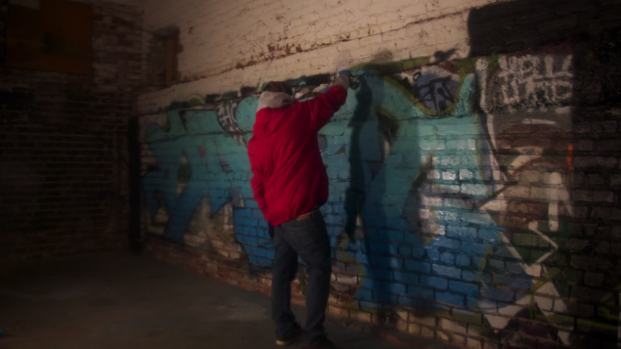 VIDEO: Senior expresses himself through graffiti