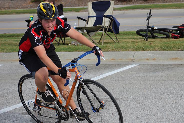 Cycling team displays impressive showcase at state