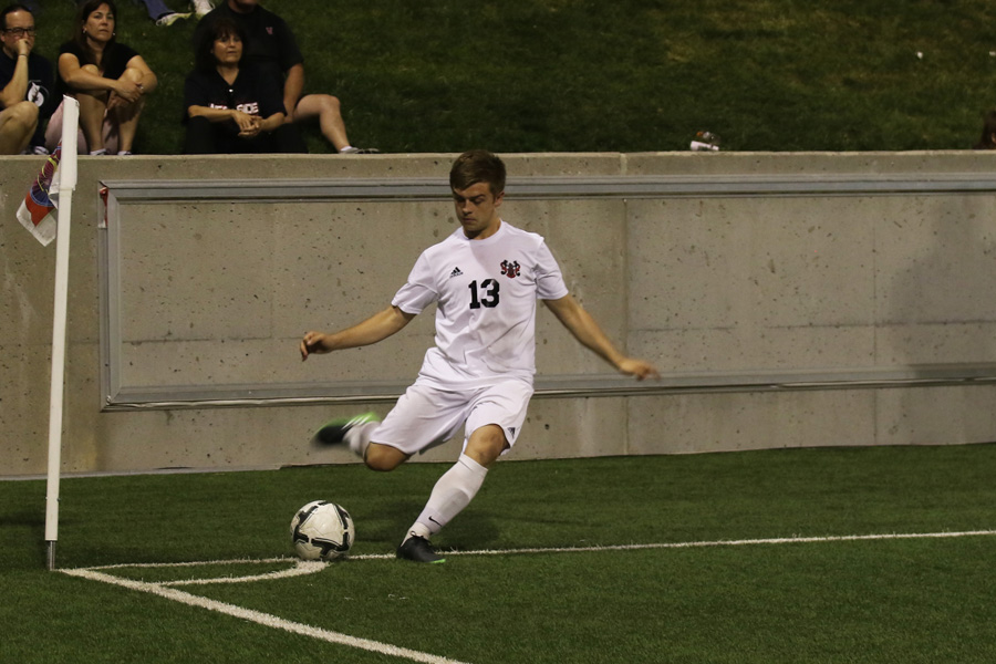 Boys soccer falls to Creighton Prep in state finals
