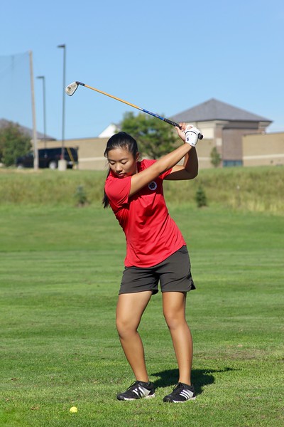 Season Preview: Girls Golf Team Not Phased by Youth