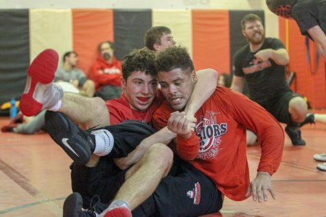 Five Westside Wrestlers Qualify for State at District Tournament