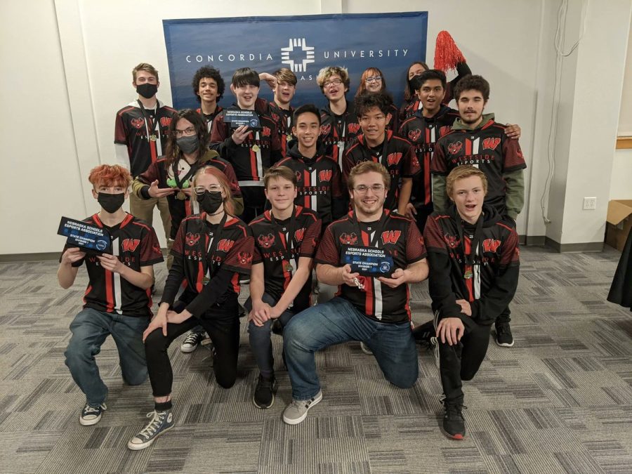 Westside eSPorts celebrates their 2021 state championship at Augustana - Photo by eSPorts Twitter