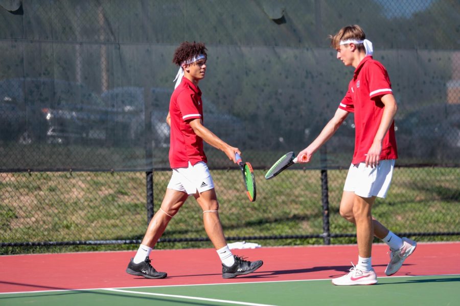 Tennis team hopes to continue success in second half of season