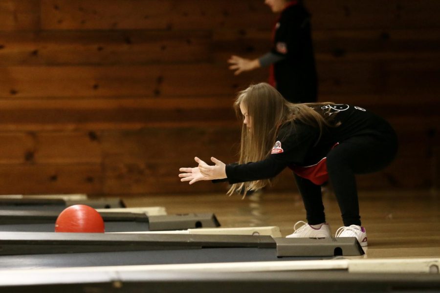 Jillian Wetjen has laser focus when bowling two-handed at her matches.