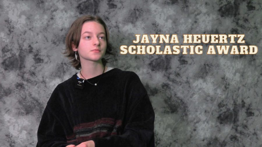 Jayna Heuertz earns scholastic art award