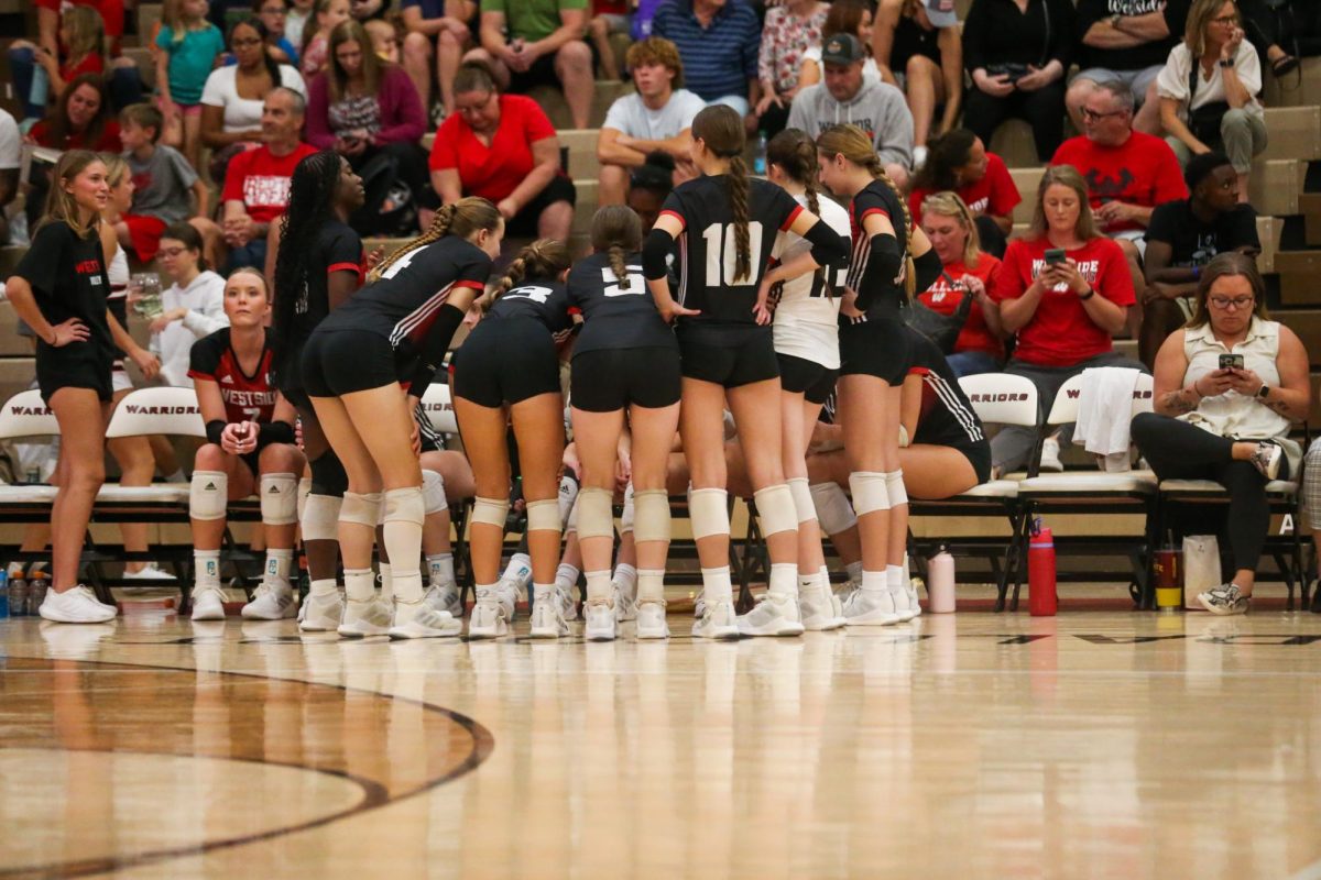 PHOTO GALLERY: Varsity Volleyball Vs. Lincoln Southwest