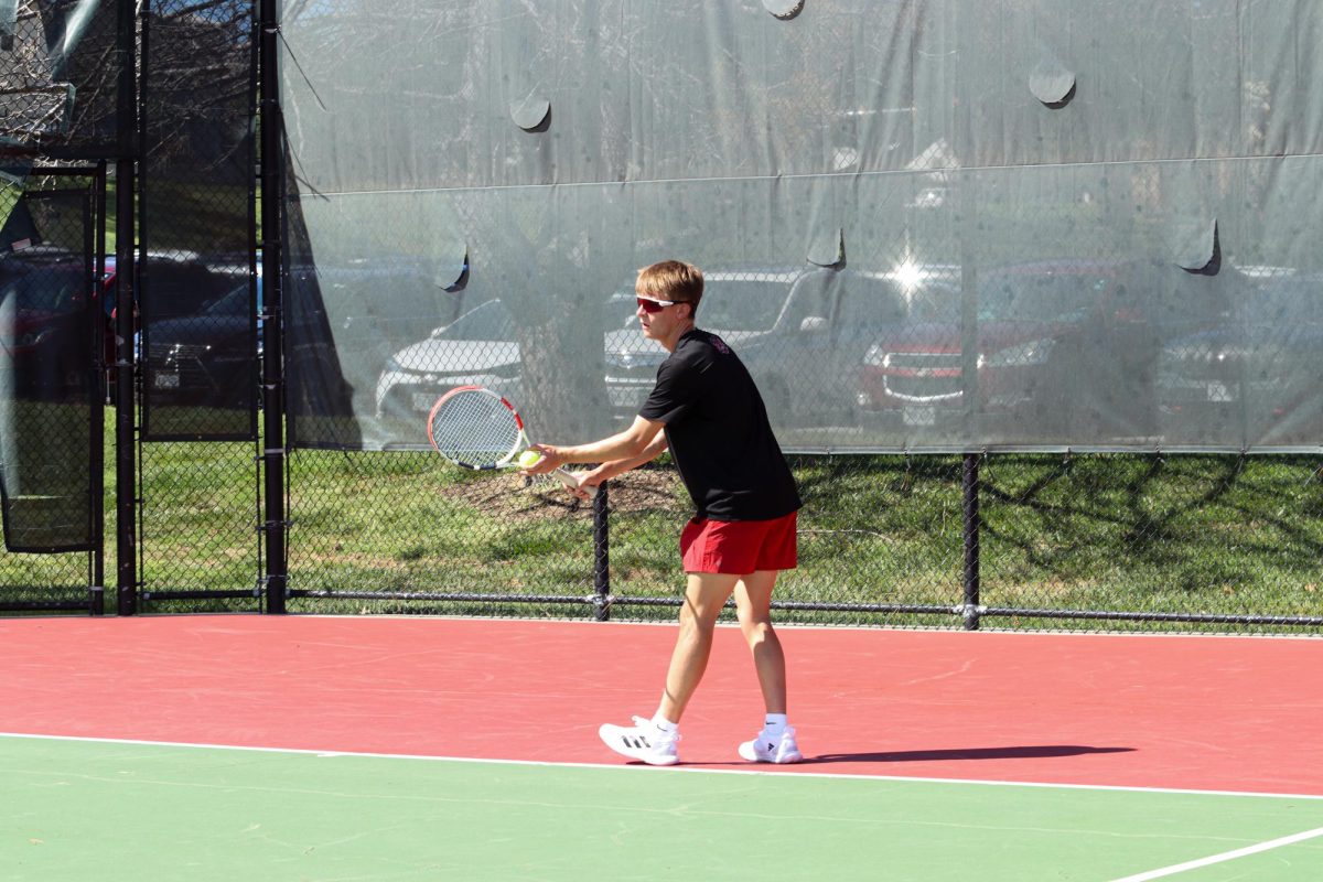 PHOTO GALLERY : Varsity Boys Tennis vs. Millard West