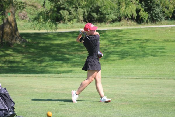 Girls golf team wins their district