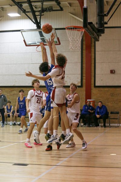 PHOTO GALLERY : JV Boys Basketball vs. Lincoln East