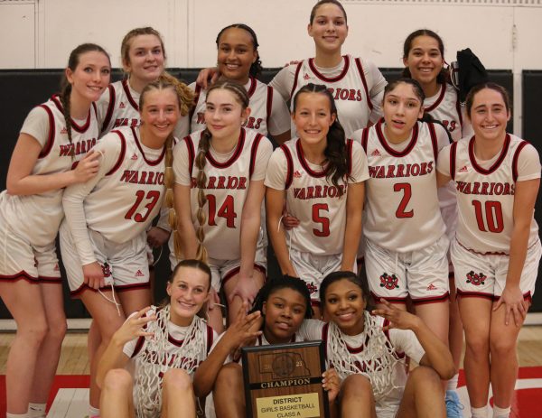 PHOTO GALLERY : Girls Varsity Basketball Districts vs. Kearney Bearcats