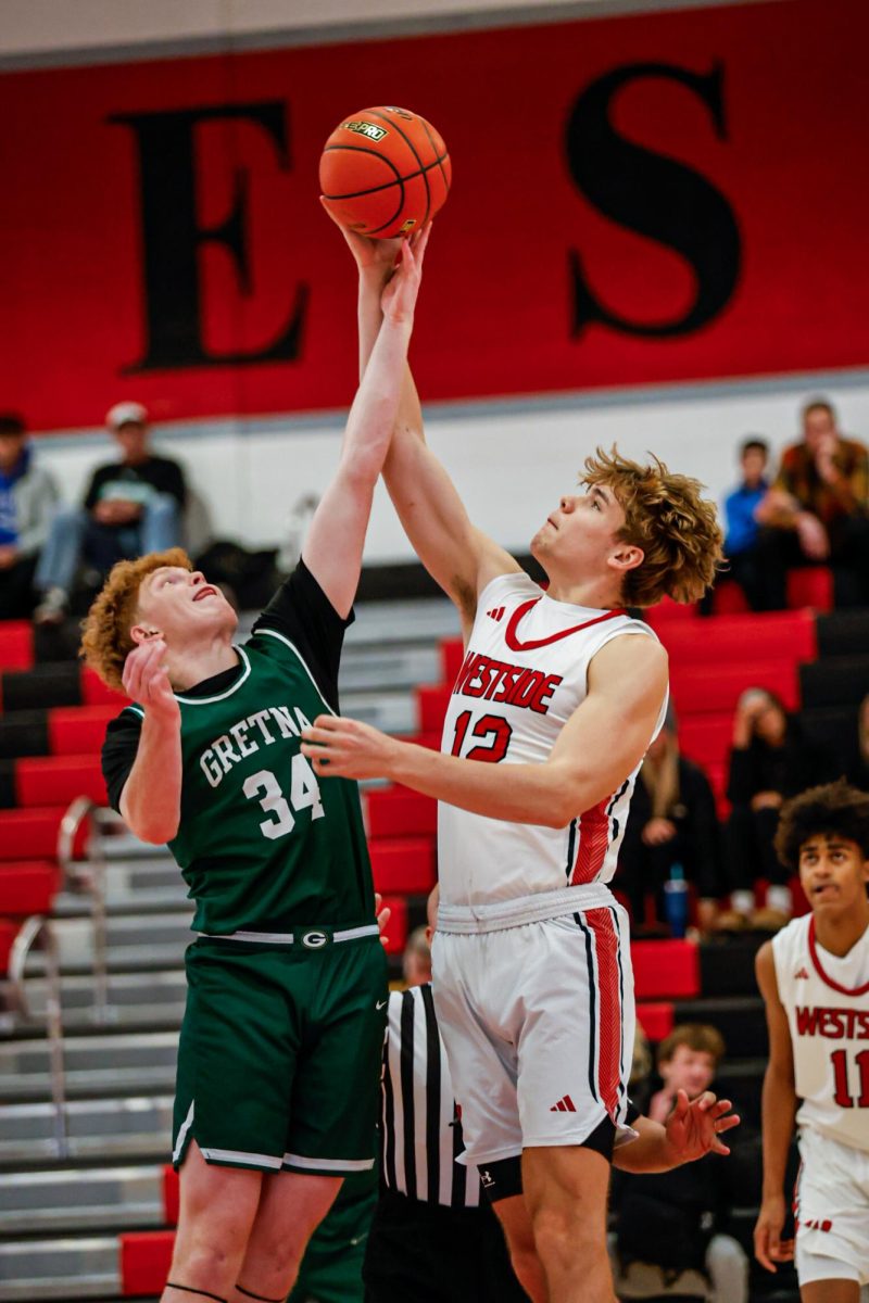 PHOTO GALLERY: Varsity Boys Basketball Tournament