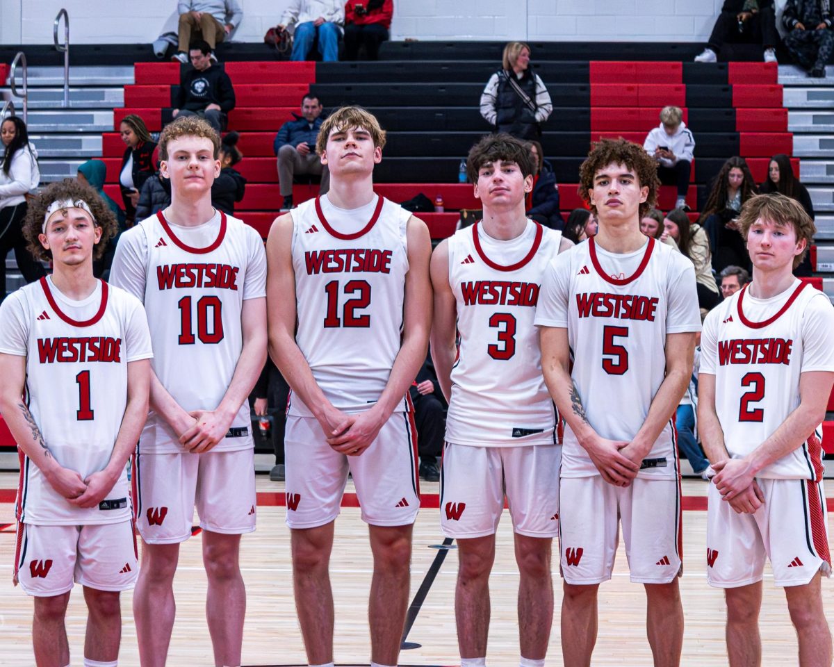 PHOTO GALLERY: Varsity Boys Basketball Senior Night