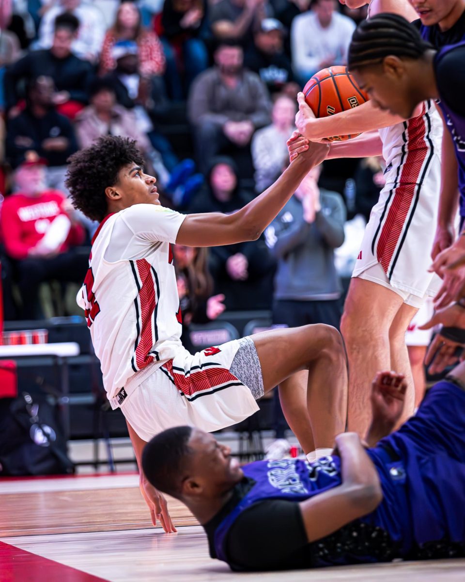 PHOTO GALLERY: Varsity Boys Basketball