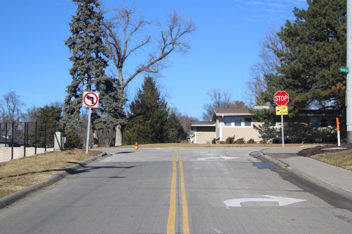 Students Return to New Right Turn Only